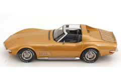 Chevrolet Corvette C3 mit abnehmbaren Dachteilen und Sidepipes 1972 goldmetallic| KK-Scale | 1:18